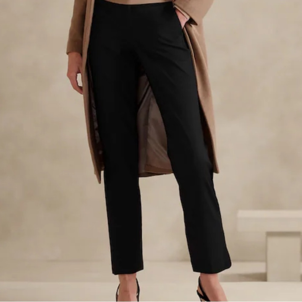 Brand new with tags black Avery pant